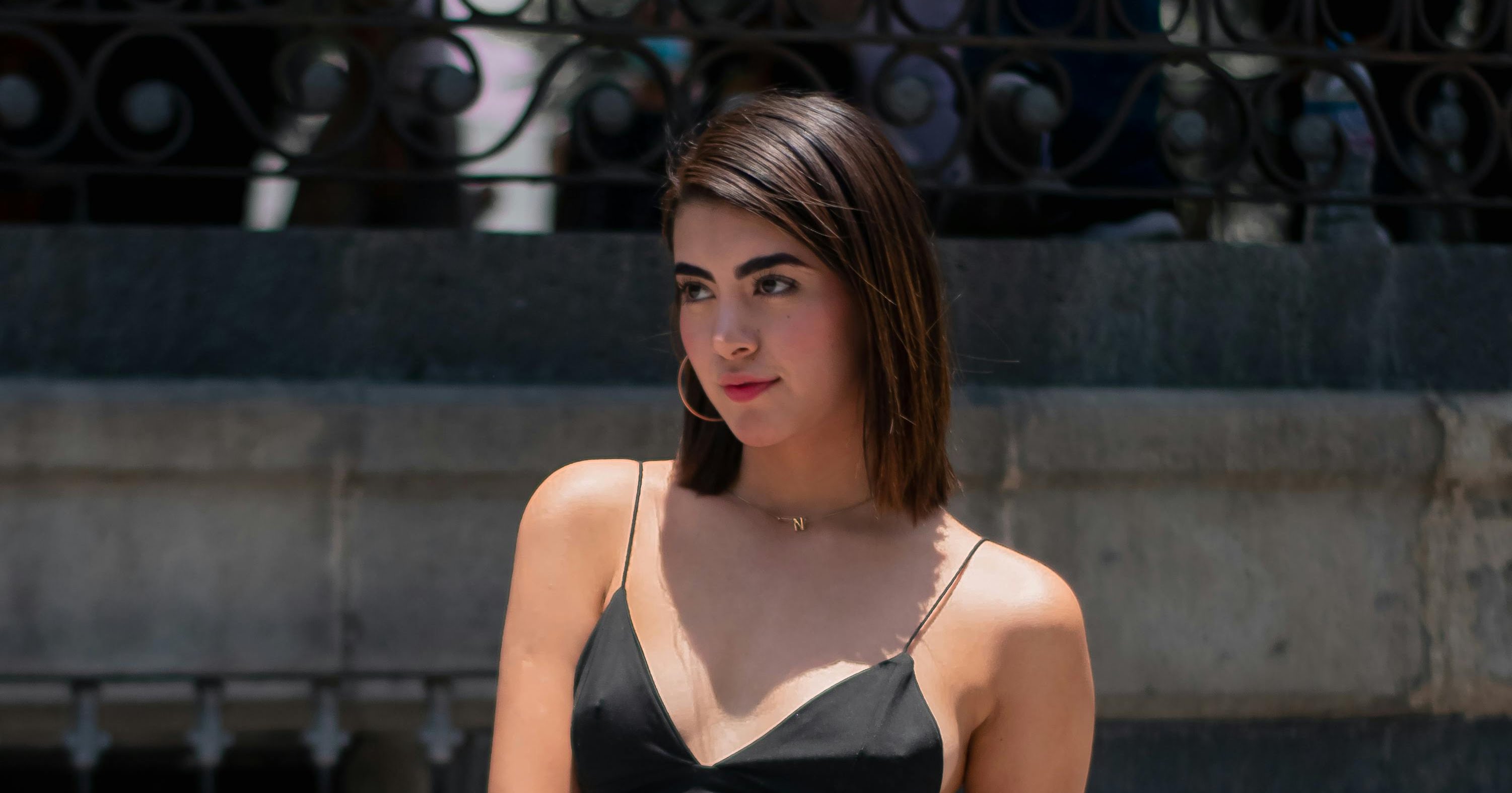 Seasonless wardrobe styling with modern texture and clean lines
